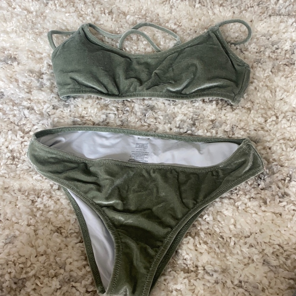 Victoria’s Secret bikini